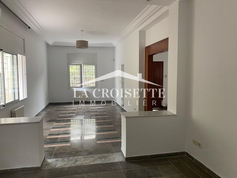 Villa S+5 à Carthage MVL1688