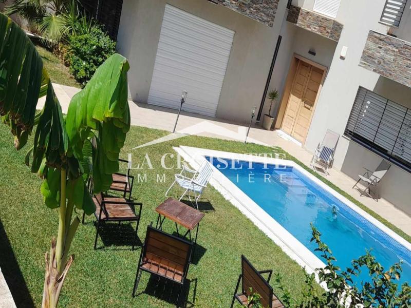 villa s+5 avec piscine aux Jardins de Carthage MVL0599