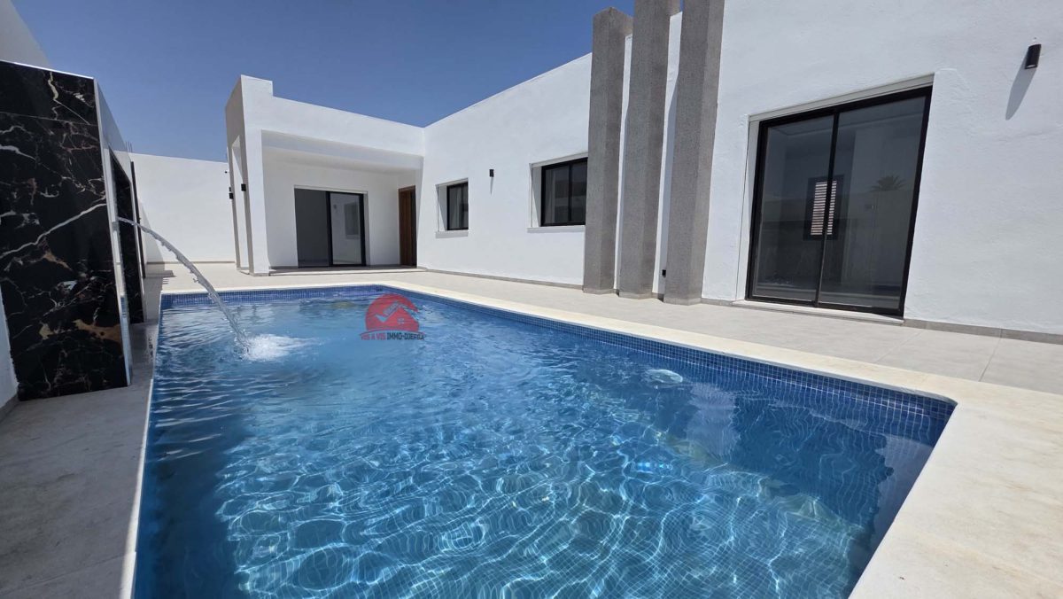 VILLA TITRÉE À DJERBA TEZDAINE ZA – RÉF V718