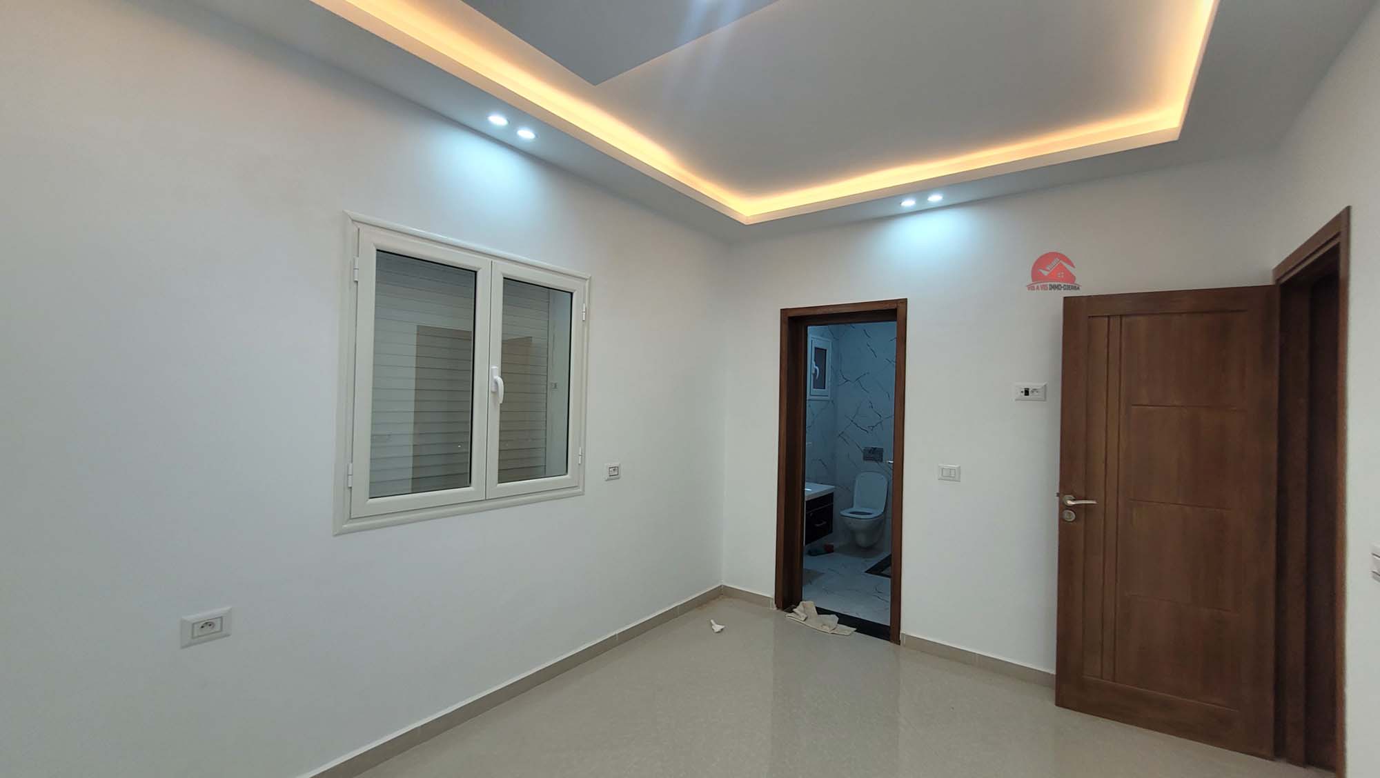 e2978052-2fb2-420e-8aea-ac3e211fb86c