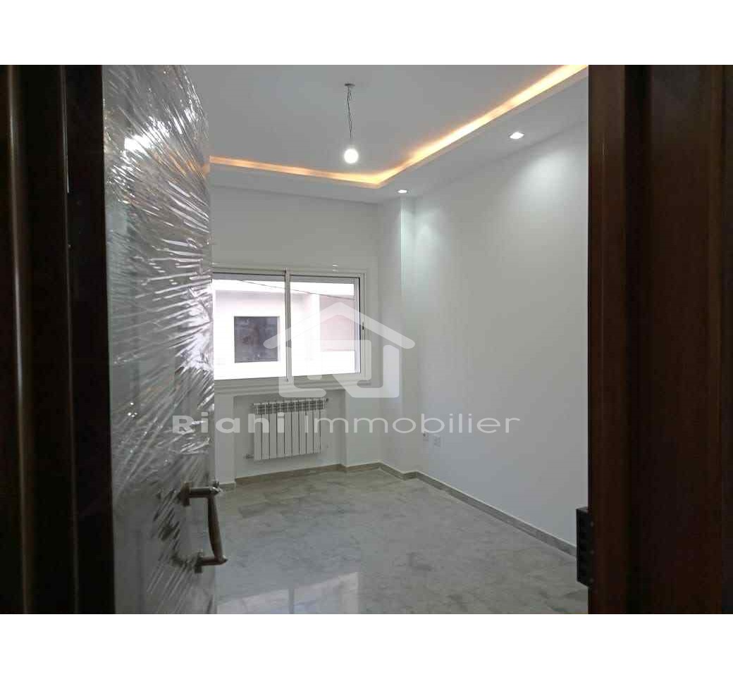 b46da120-1cdb-4d3a-bc4b-5cc6115c1d7e