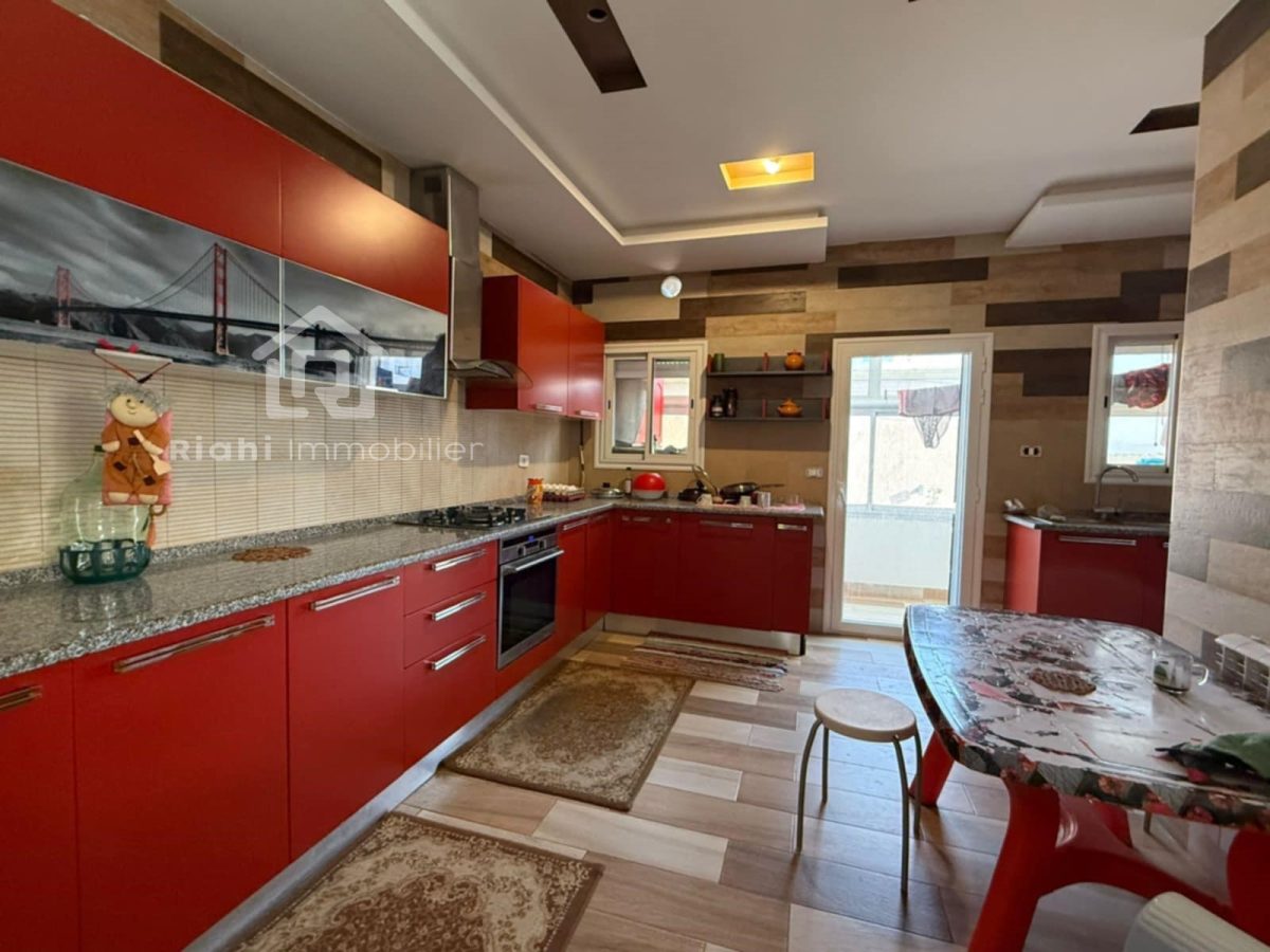 villa a borj cedria a vendre