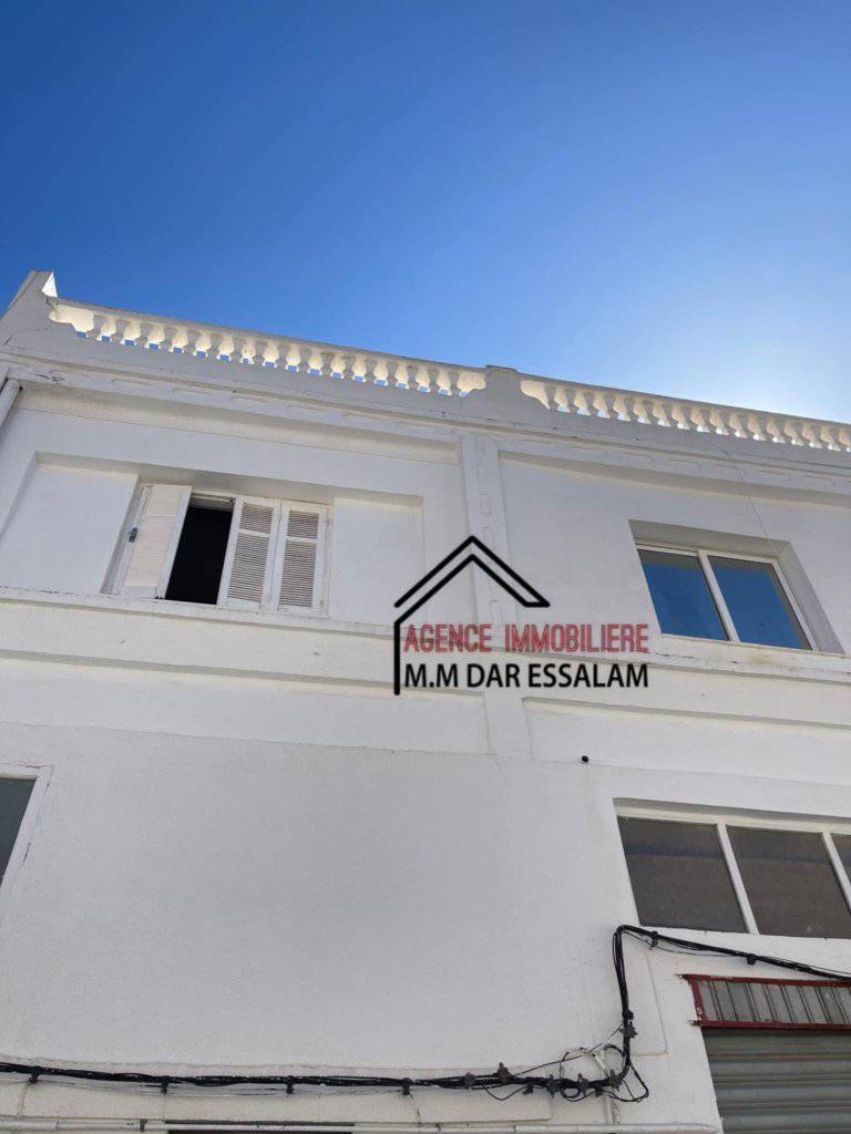 maison avec 2 garages à vendre