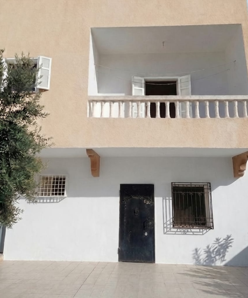 À VENDRE : 2 Studios à Monastir (Cité Sidi Nasser)