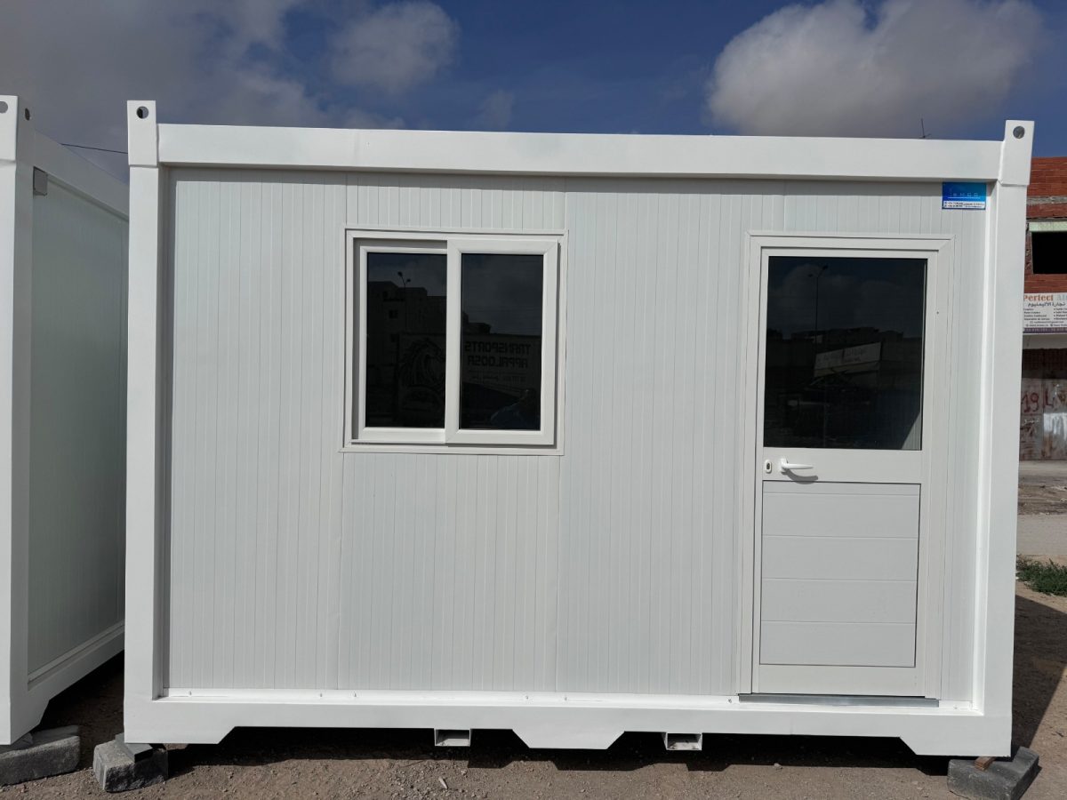 Construction des cabines en panneaux sandwitch