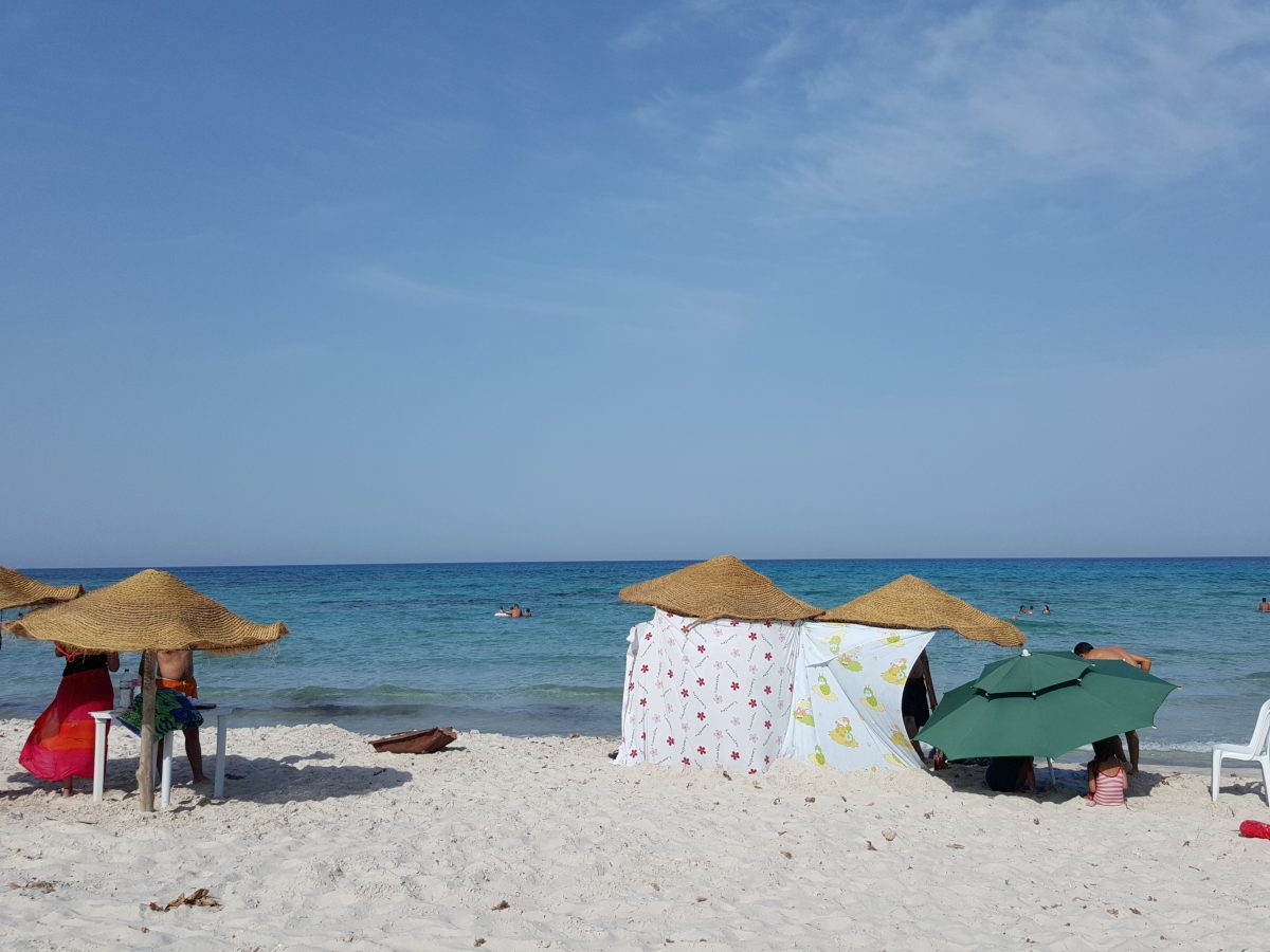 Terrain avec facade sur mer