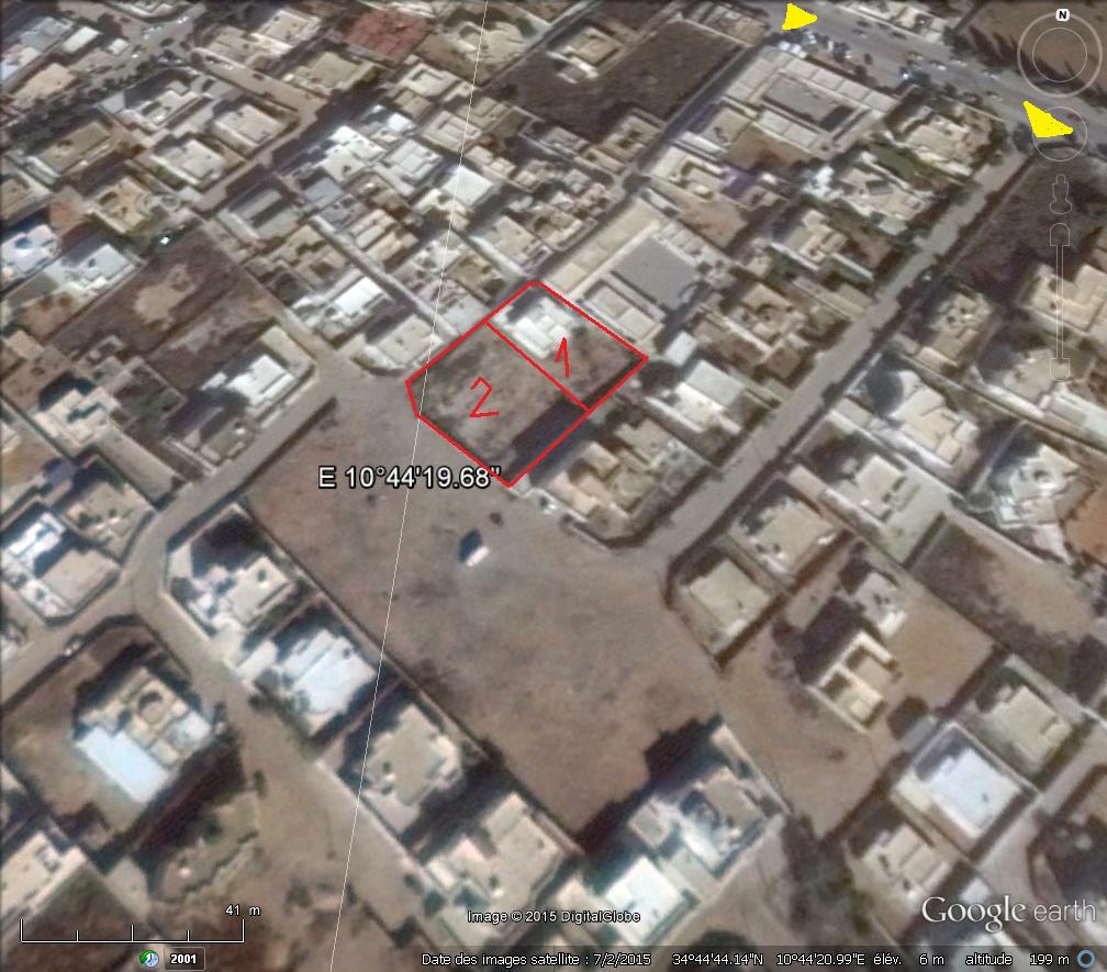 Terrain de 747 m² avec maison Route EL AIN km 2