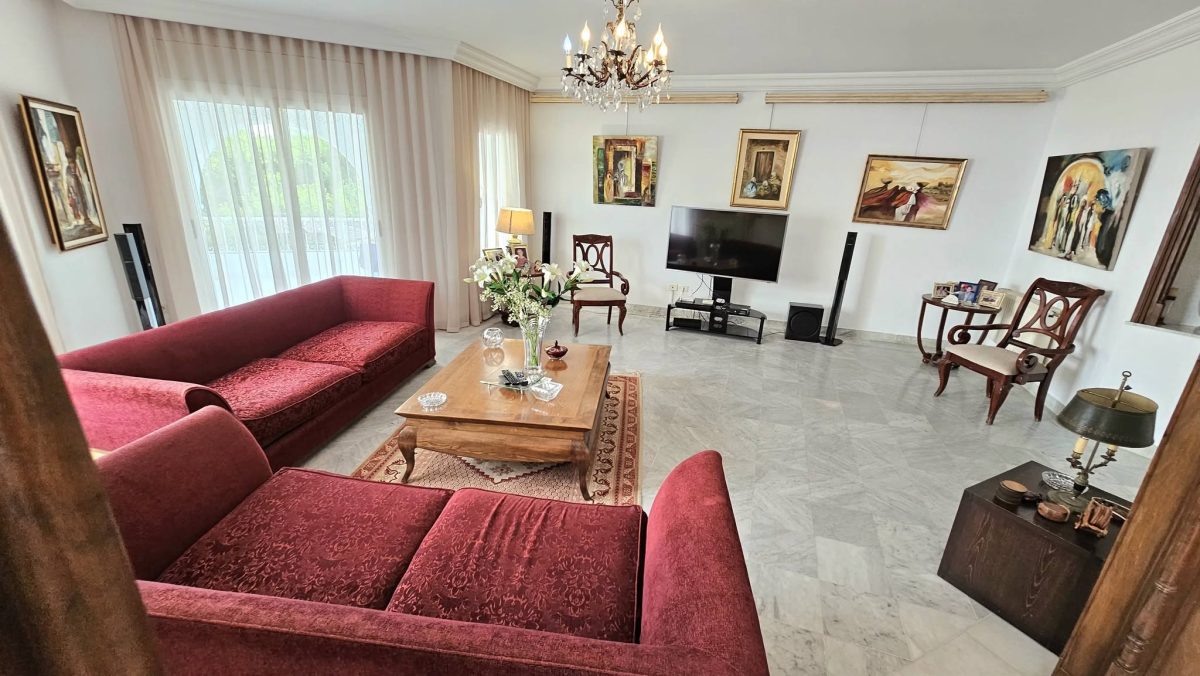Appartement luxueusement meublé à Ennaser2